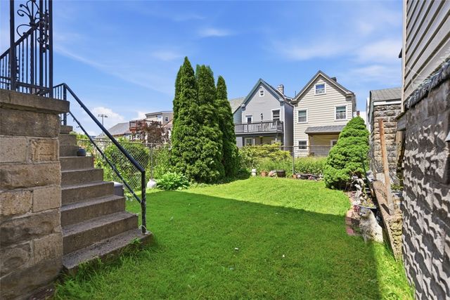 318 Ella St, Bloomfield, PA 15224