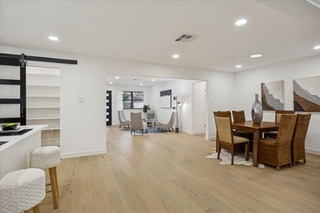 2514 Haverhill Drive, Houston, TX 77008