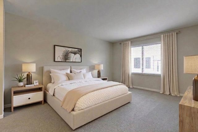 3100 Roberts Drive 5, Woodridge, IL 60517