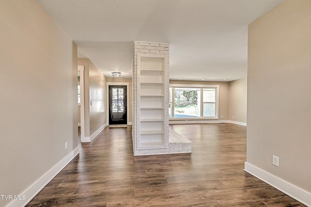 3601 Hazelnut Drive, Kingsport, TN 37664