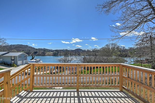 3601 Hazelnut Drive, Kingsport, TN 37664