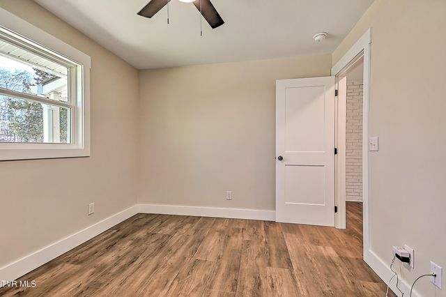 3601 Hazelnut Drive, Kingsport, TN 37664