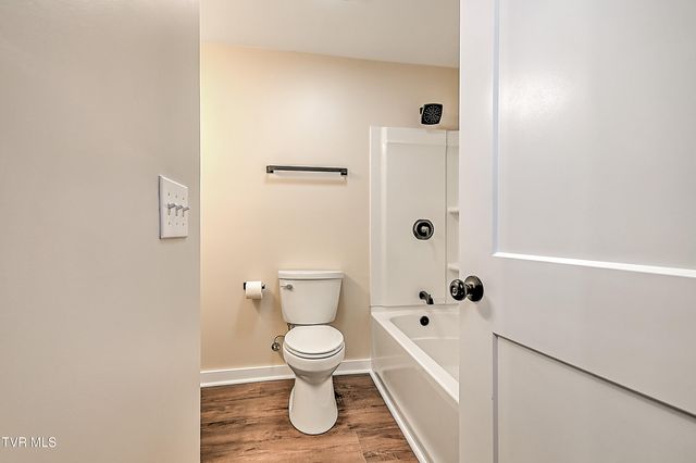 3601 Hazelnut Drive, Kingsport, TN 37664