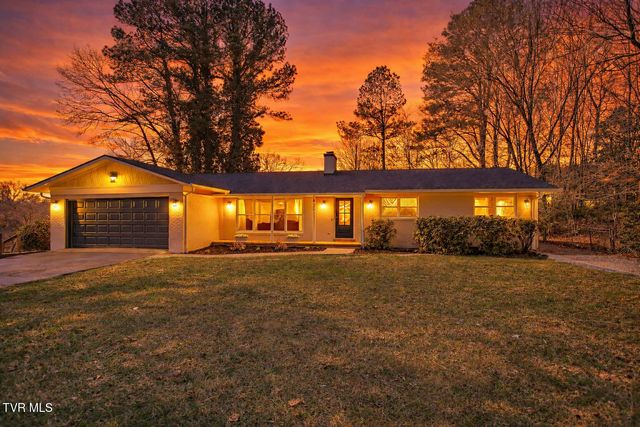 3601 Hazelnut Drive, Kingsport, TN 37664