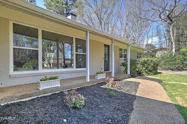 3601 Hazelnut Drive, Kingsport, TN 37664