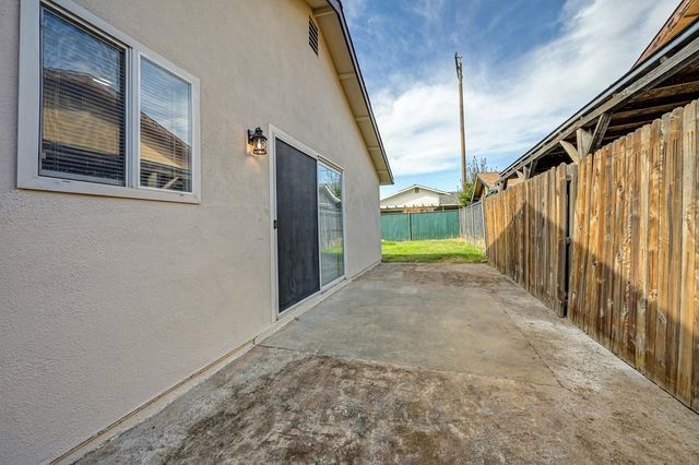 10229 S White Rock Rd, Rancho Cordova, CA 95670