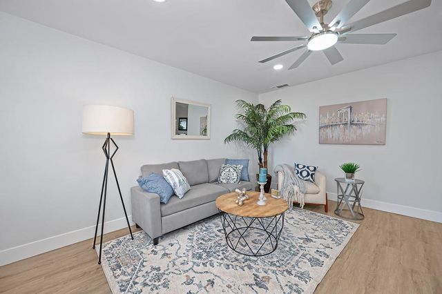 10229 S White Rock Rd, Rancho Cordova, CA 95670