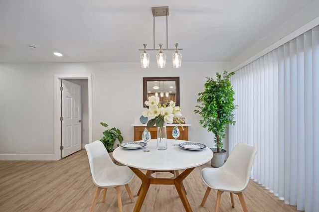 10229 S White Rock Rd, Rancho Cordova, CA 95670