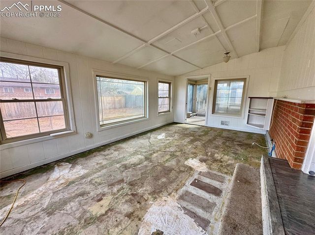 1805 Couch Place, Colorado Springs, CO 80911