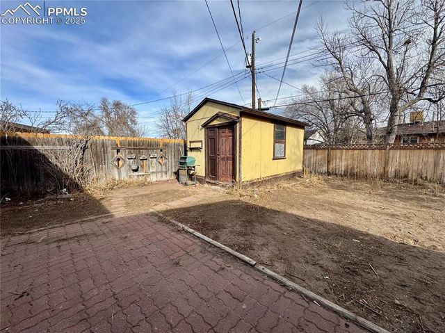 1805 Couch Place, Colorado Springs, CO 80911