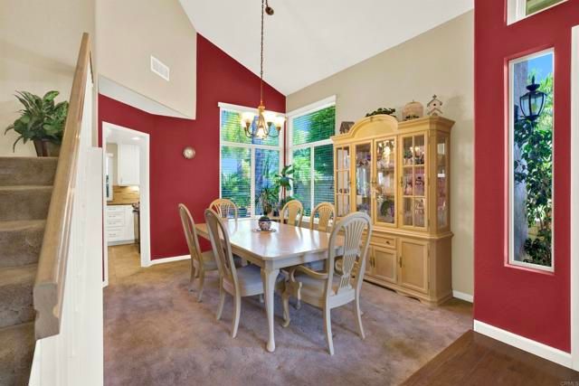 2207 Pleasantwood Lane, Escondido, CA 92026