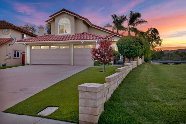 2207 Pleasantwood Lane, Escondido, CA 92026