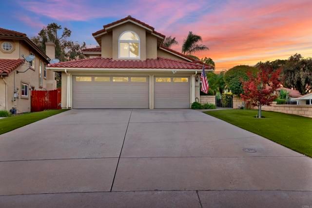 2207 Pleasantwood Lane, Escondido, CA 92026