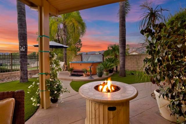 2207 Pleasantwood Lane, Escondido, CA 92026