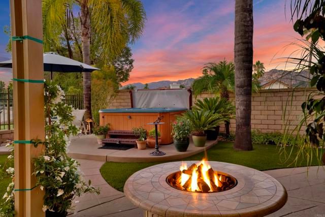 2207 Pleasantwood Lane, Escondido, CA 92026