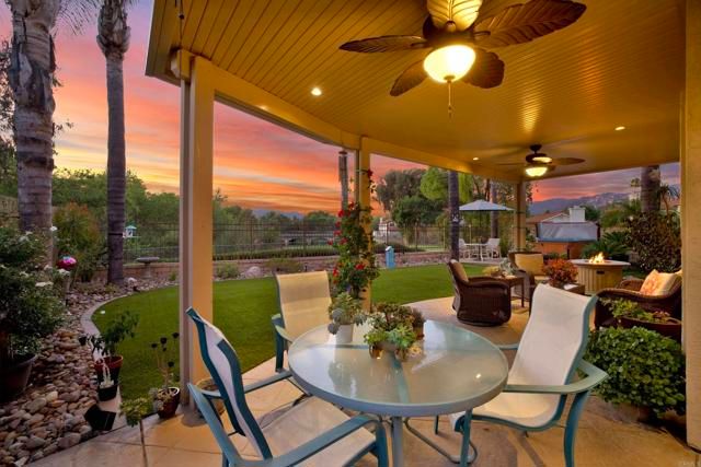 2207 Pleasantwood Lane, Escondido, CA 92026