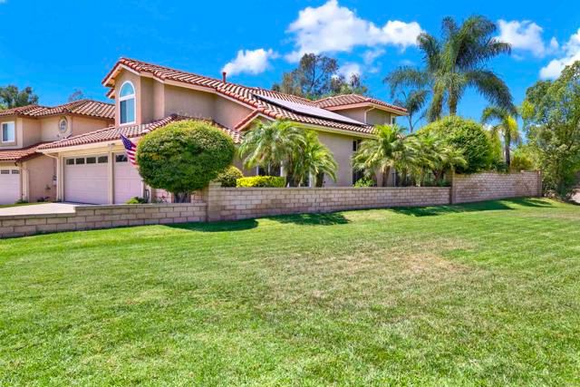 2207 Pleasantwood Lane, Escondido, CA 92026