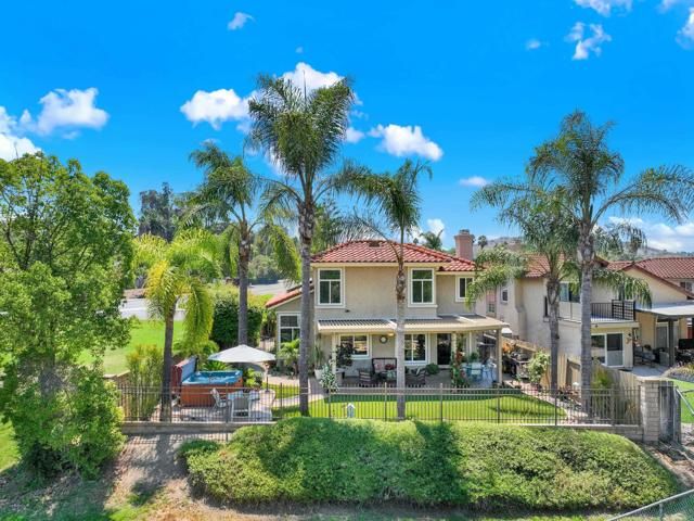 2207 Pleasantwood Lane, Escondido, CA 92026