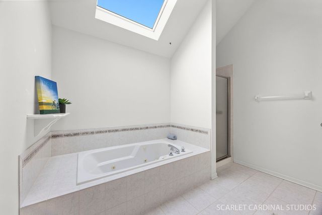 877 Elm Street, Sugar Grove, IL 60554