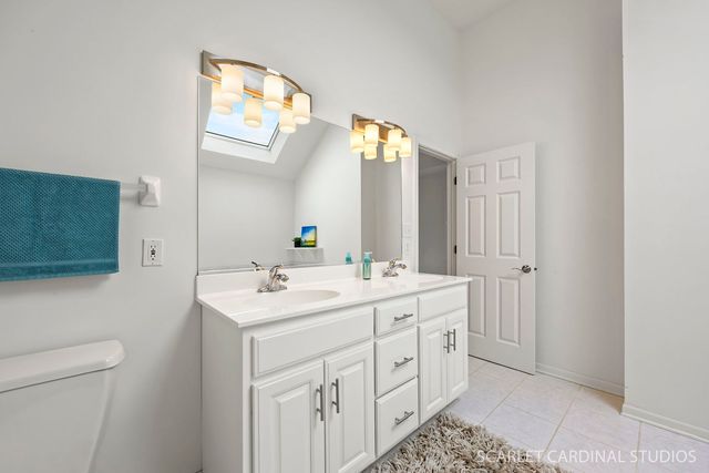 877 Elm Street, Sugar Grove, IL 60554