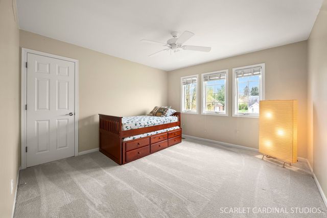 877 Elm Street, Sugar Grove, IL 60554