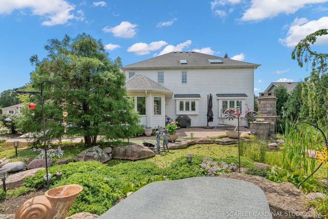 877 Elm Street, Sugar Grove, IL 60554