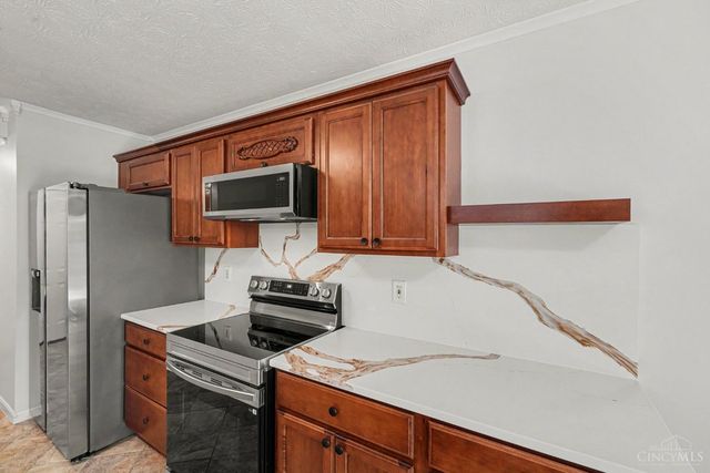 357 Hartford Court, Hamilton Twp, OH 45039