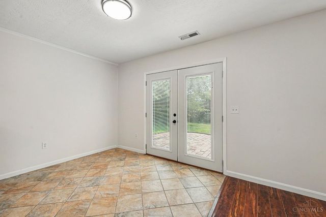 357 Hartford Court, Hamilton Twp, OH 45039