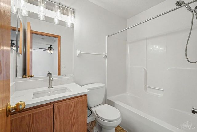 357 Hartford Court, Hamilton Twp, OH 45039