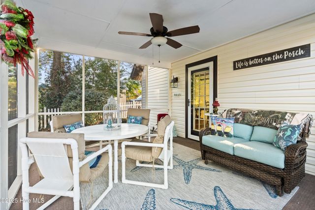 122 North Hills Drive, Wilmington, NC 28411