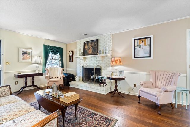 122 North Hills Drive, Wilmington, NC 28411