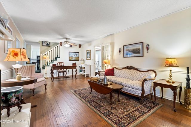 122 North Hills Drive, Wilmington, NC 28411