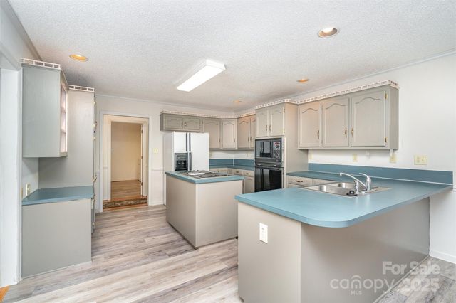 110 Robin Road, Lincolnton, NC 28092