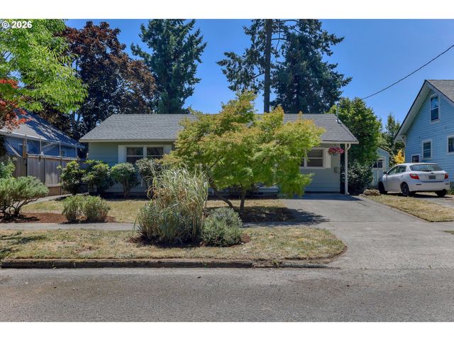 6222 Ne BEECH St, Portland, OR 97213