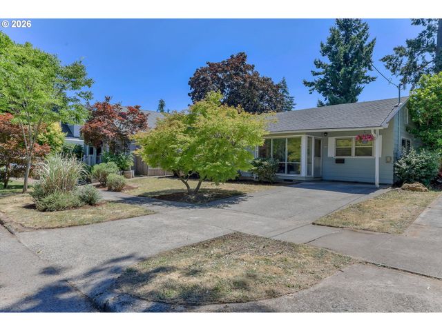 6222 Ne BEECH St, Portland, OR 97213