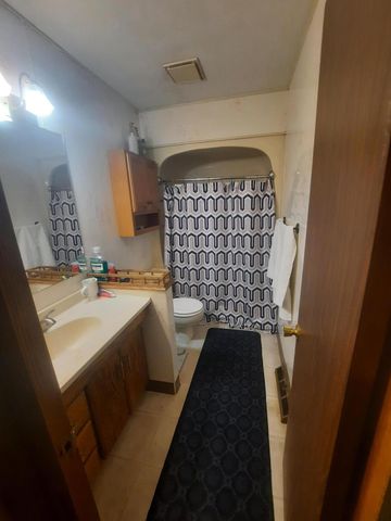 2504 North Clayton Avenue, Springfield, MO 65803