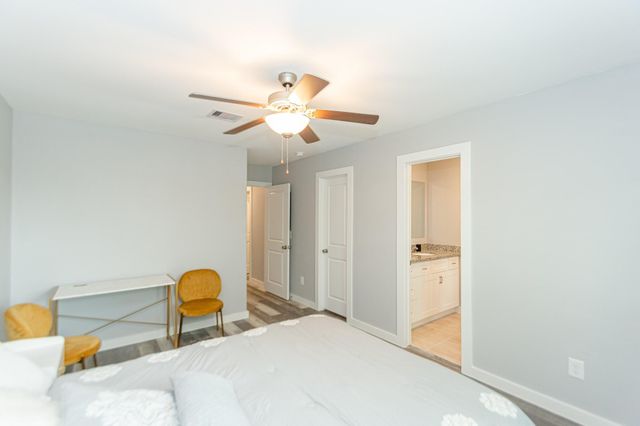 618 Maple Way A, Houston, TX 77015