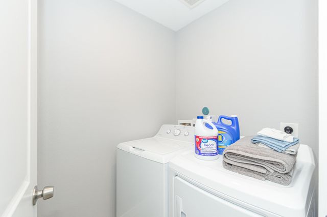 618 Maple Way A, Houston, TX 77015