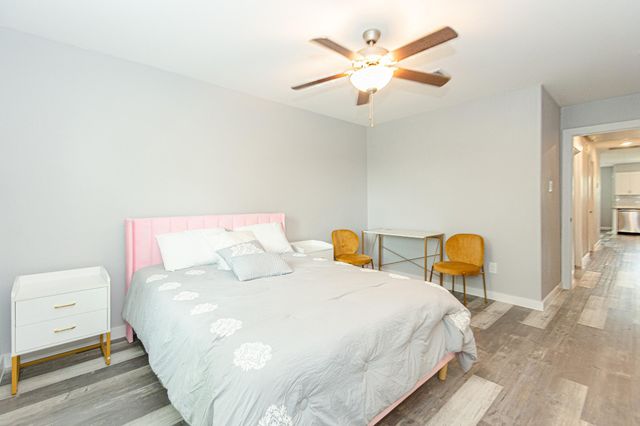 618 Maple Way A, Houston, TX 77015