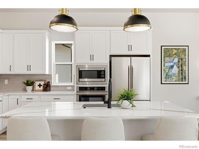 1727 Barefoot Drive, Windsor, CO 80550