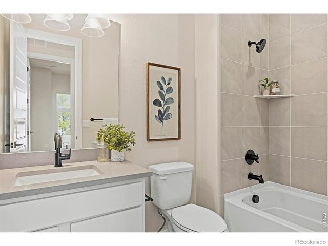1727 Barefoot Drive, Windsor, CO 80550