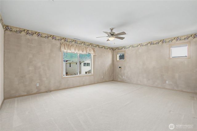1242 Griggs Street, Dupont, WA 98327