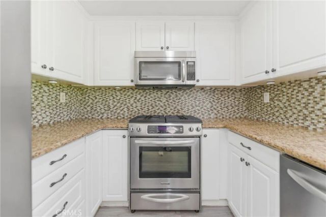 1000 HENRIETTA, Placentia, CA 92870