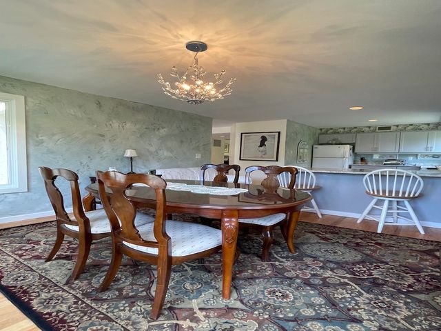 15 Hammersmith Road 33, Newport, RI 02840