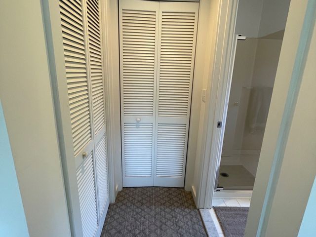 15 Hammersmith Road 33, Newport, RI 02840