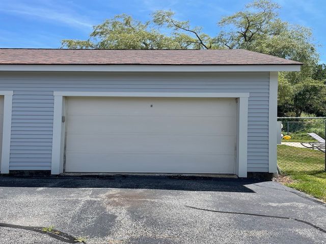 15 Hammersmith Road 33, Newport, RI 02840