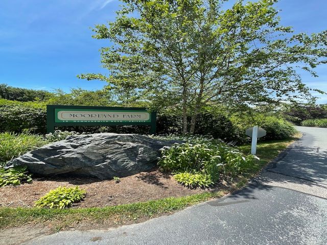 15 Hammersmith Road 33, Newport, RI 02840