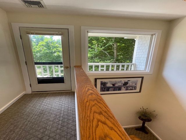 15 Hammersmith Road 33, Newport, RI 02840