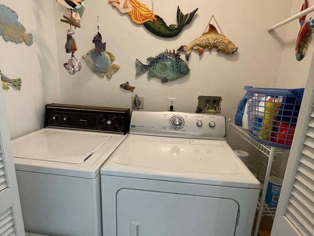 15 Hammersmith Road 33, Newport, RI 02840