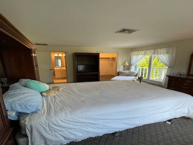 15 Hammersmith Road 33, Newport, RI 02840